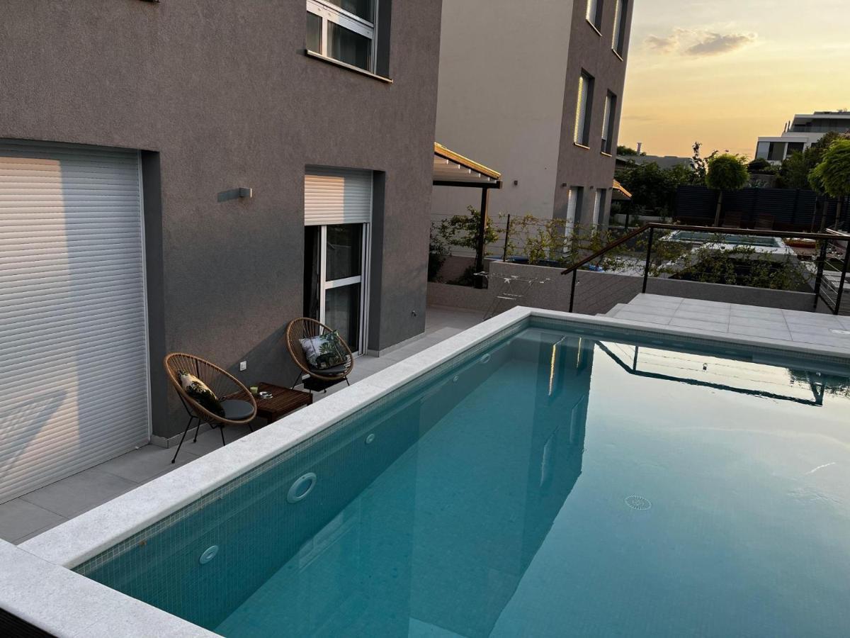 Cozy Seaside Apartment With Pool & Terrace 스플리트 외부 사진